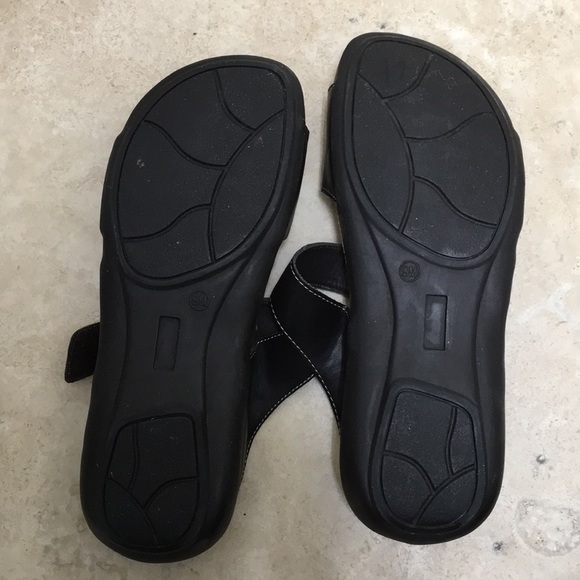 Nicole Brown Vegan Leather Flat Comfort Slip On Sandals w/ adjustable Strap - Picture 3 of 7